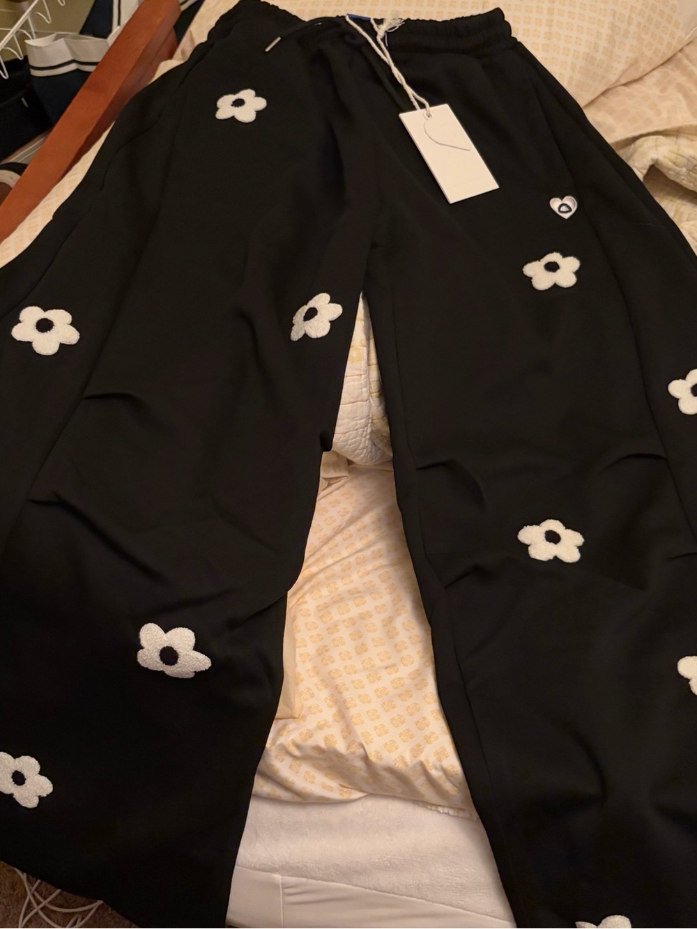 Aelfric Eden Black Wide-Leg Pants with White Daisy Appliqué